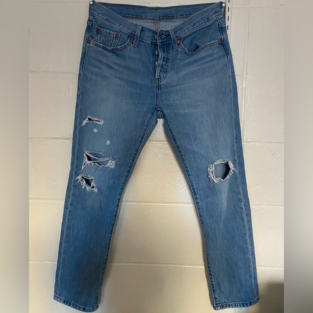 Levis 501 tapered jeans